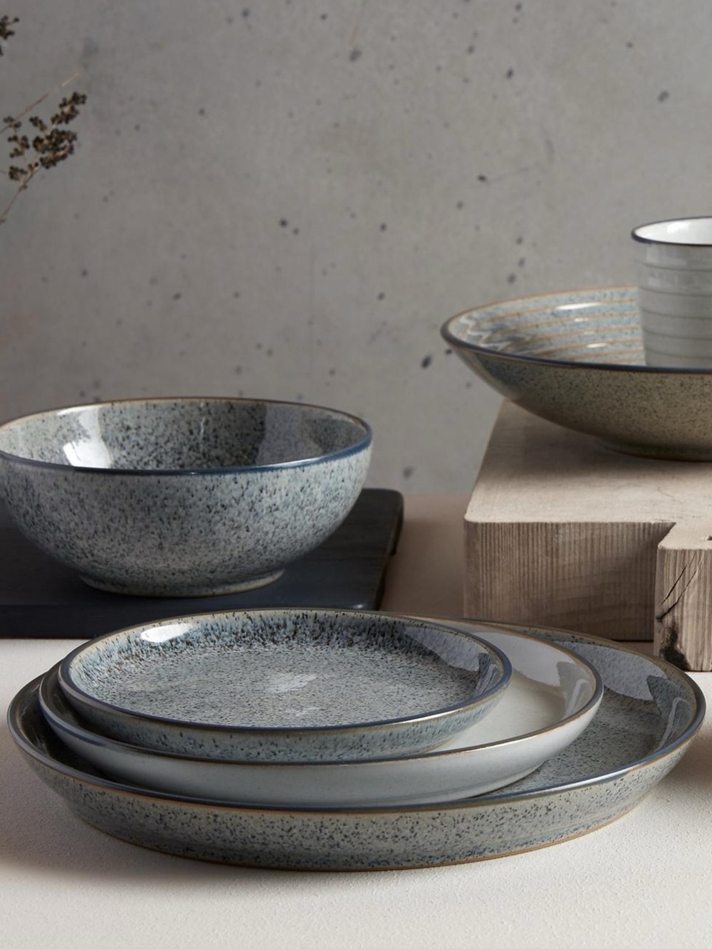 DENBY 10” Plates NWT Studio Grey Stoneware Large Dinner Coupe Plates Set of 2.